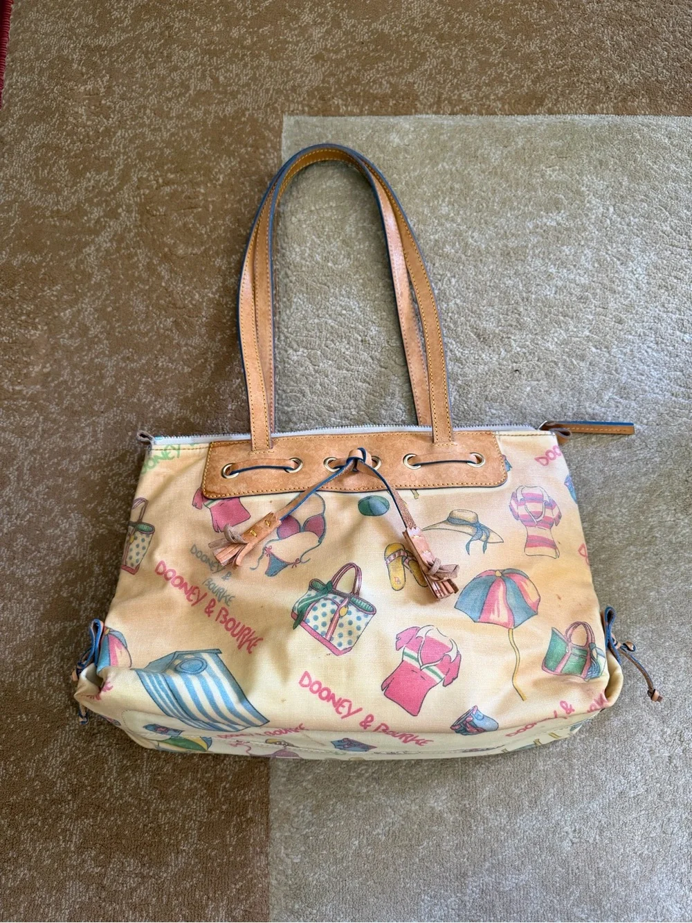 Dooney & Bourke Vintage y2k Miami Beach patent leather tote bag
